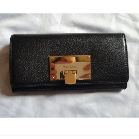 Mk wallet - Picture 1 of 5